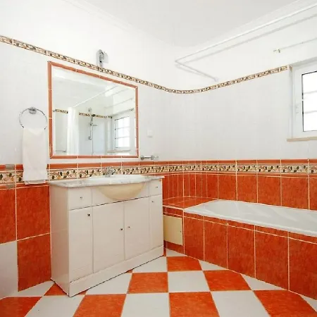 Spacious Villa, Pool Hébergement de vacances Albufeira