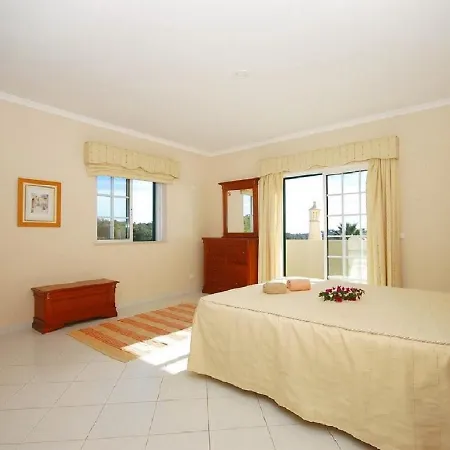 Spacious Villa, Pool